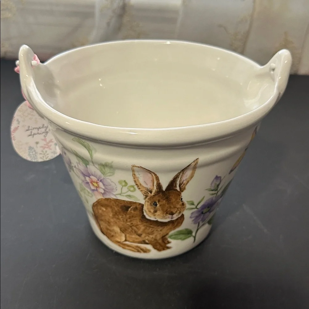 Simply Spring ceramic rabbit decor